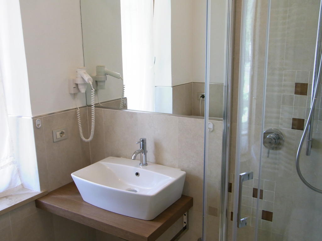 Casa Elisa Apartman Pozza di Fassa Szoba fotó