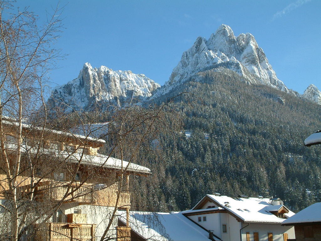 Casa Elisa Apartman Pozza di Fassa Kültér fotó