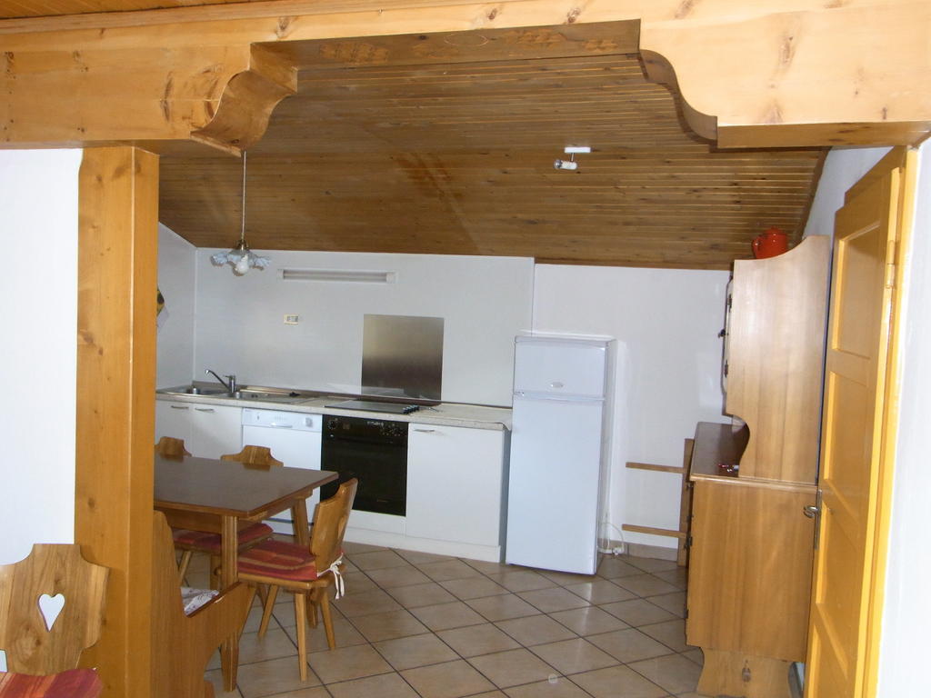 Casa Elisa Apartman Pozza di Fassa Szoba fotó